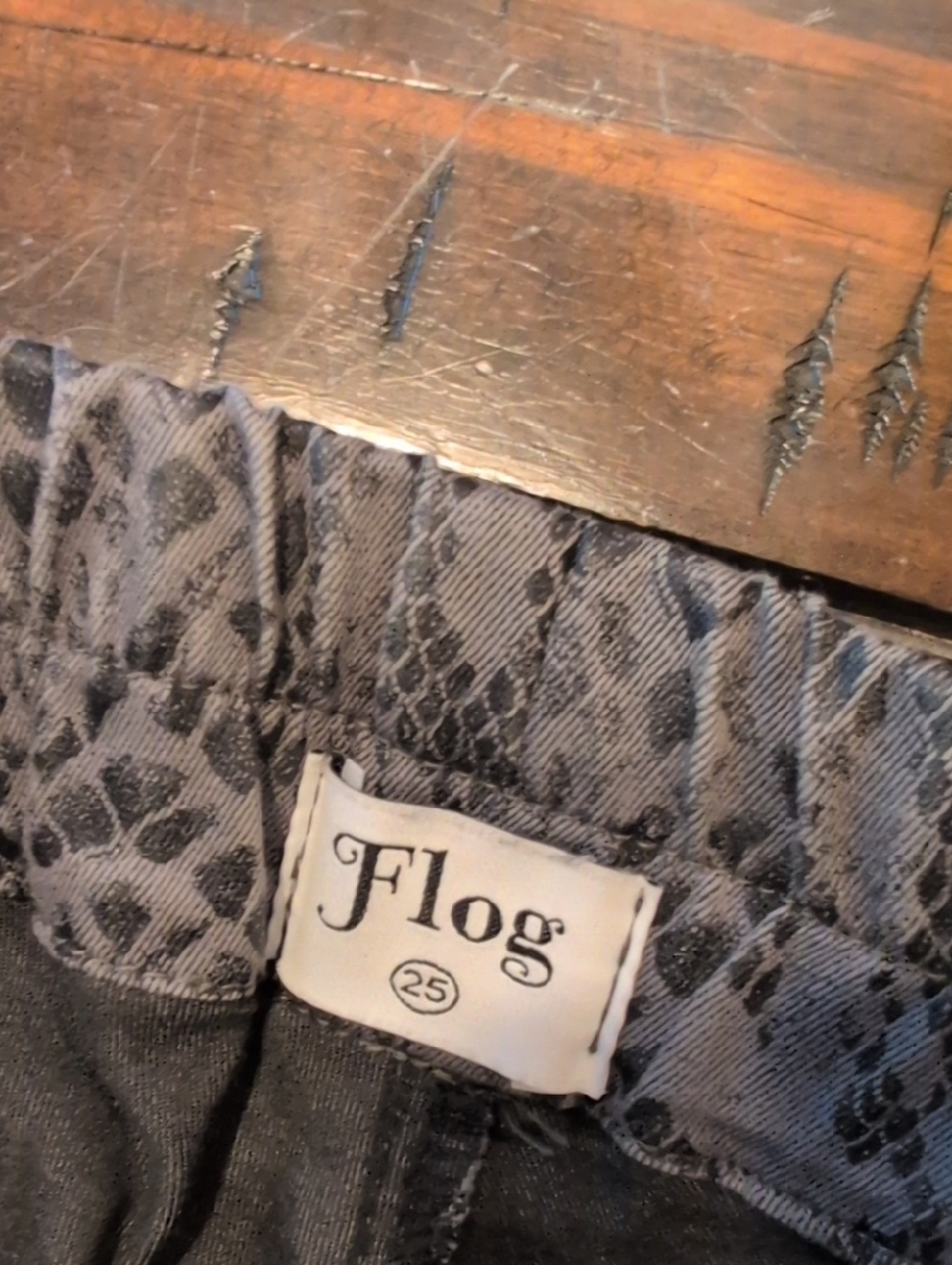 Bevy Flog Python Snake Shely Pants - Picture 4 of 7